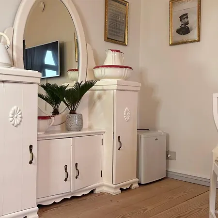Hotel Brødremenighedens 3*