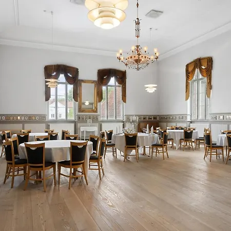 Hotel Brødremenighedens 3*