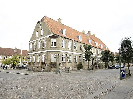 Brodremenighedens 3*