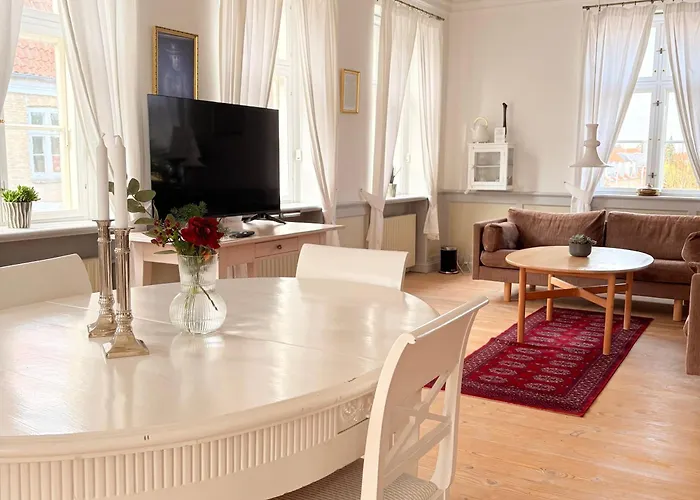 Brødremenighedens 3*